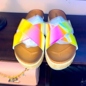 Gorgeous Slides Size 9